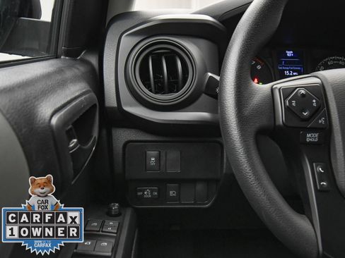 Used 2023 Toyota Tacoma SR image 33