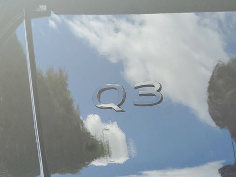 New 2026 Audi Q3 quattro 2.0T AWD/4WD image 7