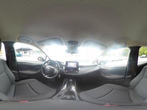 Used 2025 Toyota Corolla LE FWD image 37