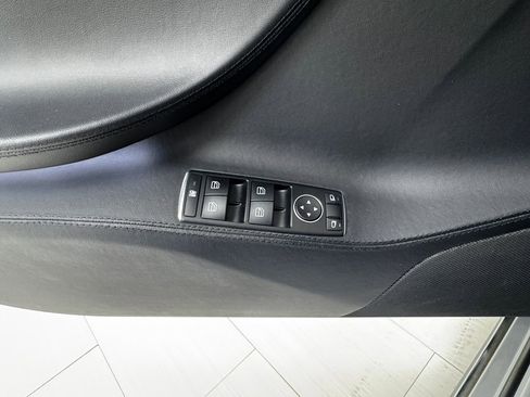 Used 2013 Tesla Model S image 28