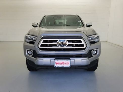 Used 2021 Toyota Tacoma Limited RWD image 3