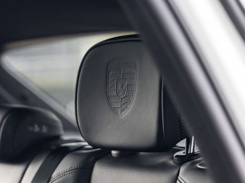 Certified 2026 Porsche Macan AWD/4WD image 35