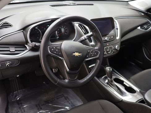 Used 2016 Chevrolet Malibu LT image 6