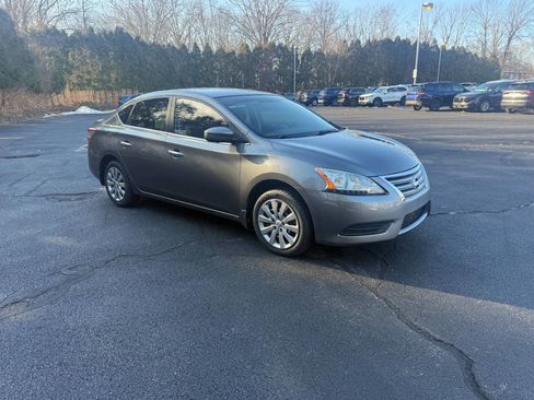 Used 2015 Nissan Sentra S image 2