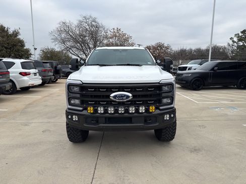 Used 2024 Ford F250 King Ranch w/ FX4 Off-Road Package image 2