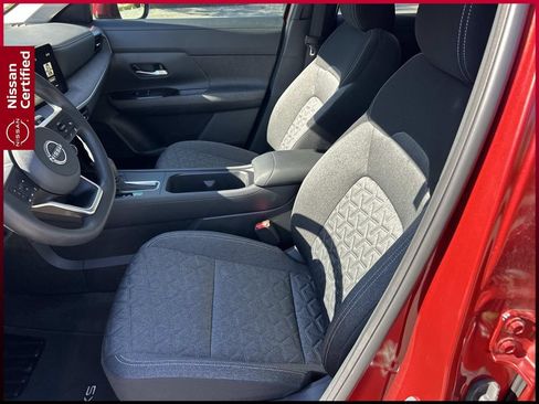 Certified 2025 Nissan Kicks SV w/ SV Premium Package FWD image 16