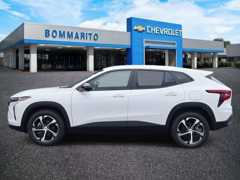 New 2026 Chevrolet Trax RS w/ Driver Confidence Package FWD image 2