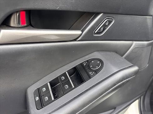 Used 2021 MAZDA CX-30 FWD 2.5 S w/ Select Package image 17