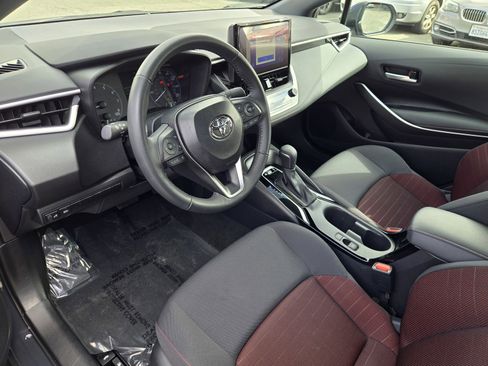 Used 2025 Toyota Corolla SE FWD image 10
