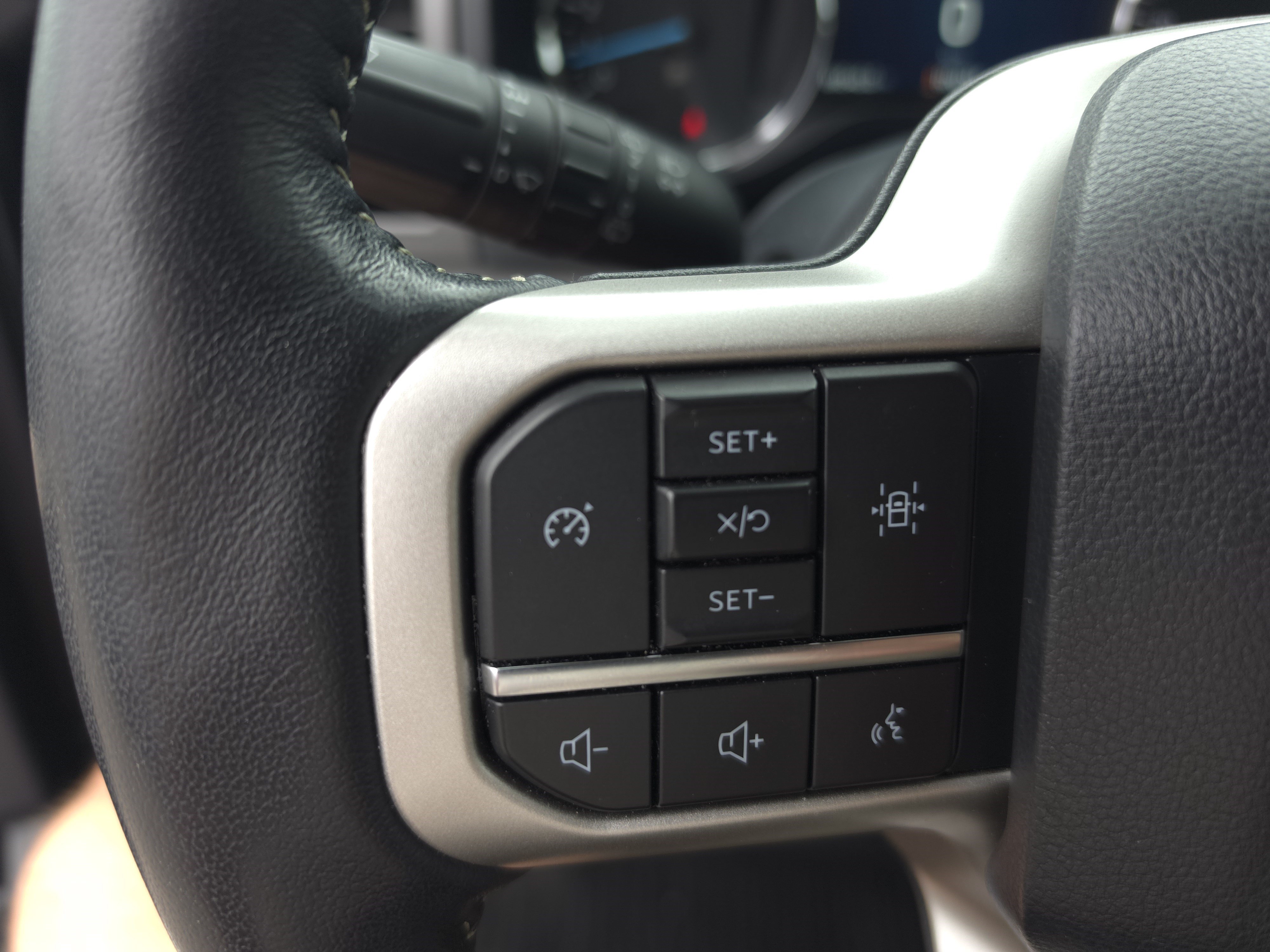Certified 2022 Ford Expedition XLT RWD image 20