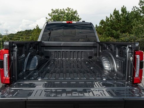 New 2026 Ford F250 Platinum w/ FX4 Off-Road Package AWD/4WD image 16