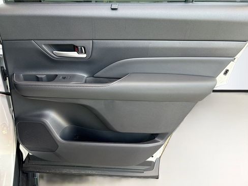New 2026 Toyota Grand Highlander FWD image 27