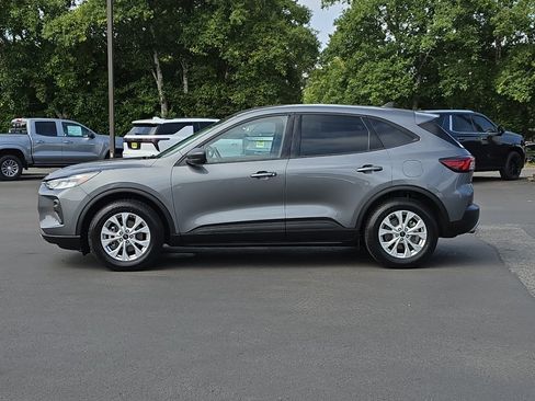 Used 2025 Ford Escape Active FWD image 6
