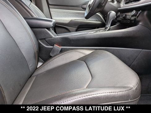 Used 2022 Jeep Compass Latitude AWD/4WD image 24
