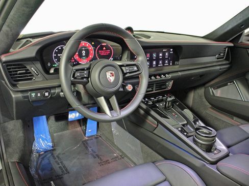 Used 2025 Porsche 911 Carrera 4 GTS image 4