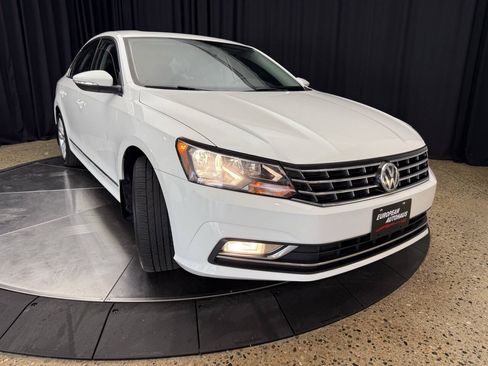 Used 2016 Volkswagen Passat 1.8T FWD image 10