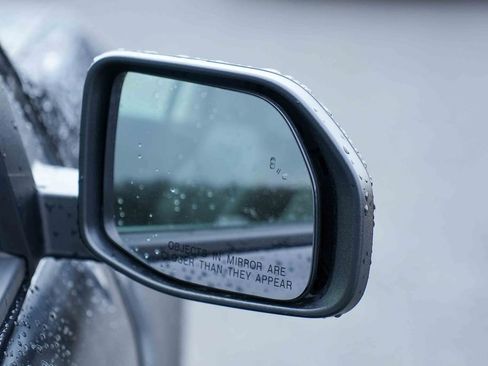 Used 2025 Ford Maverick Lobo image 12