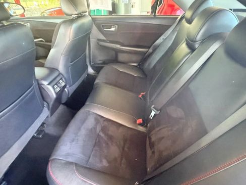 Used 2015 Toyota Camry XSE FWD image 23