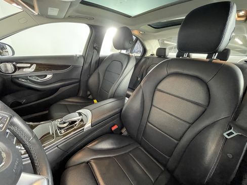 Used 2015 Mercedes-Benz C 300 4MATIC Sedan image 9