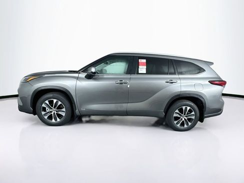 New 2026 Toyota Highlander XLE AWD/4WD image 5