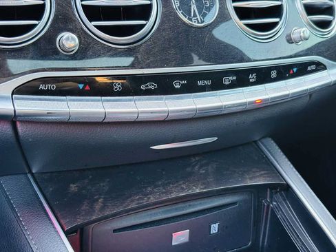 Used 2017 Mercedes-Benz S 550 Sedan image 18