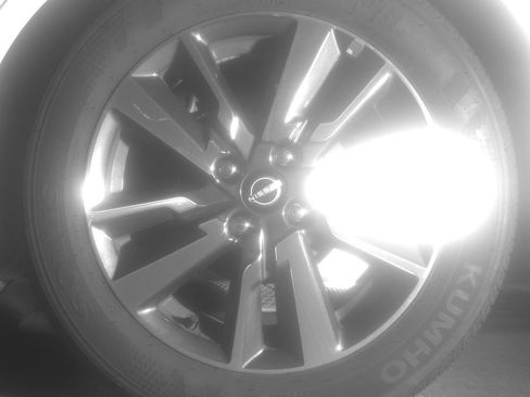 Used 2025 Nissan Versa SV image 14