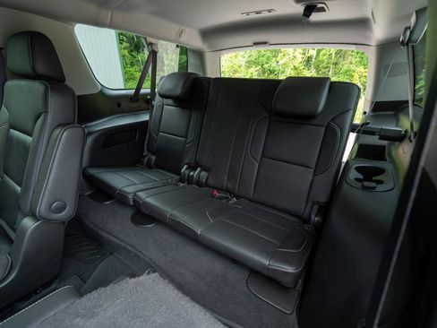 Used 2019 GMC Yukon XL SLT AWD/4WD image 24