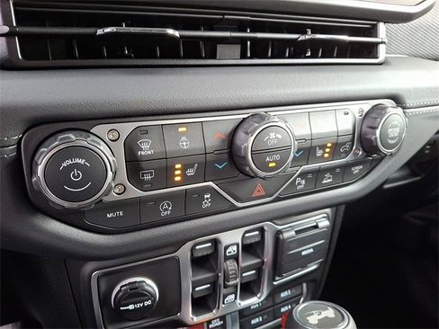 New 2026 Jeep Wrangler Unlimited Rubicon image 17