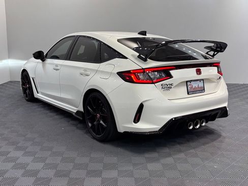Certified 2025 Honda Civic Type R image 4