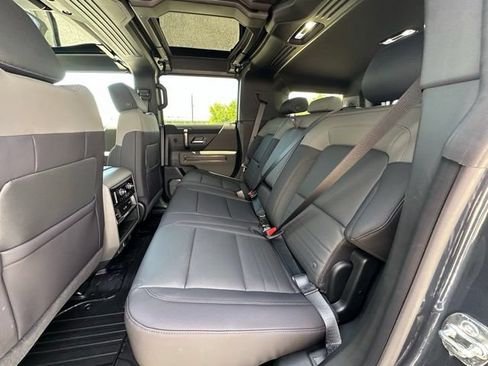 New 2025 GMC Hummer EV 2X AWD/4WD image 28