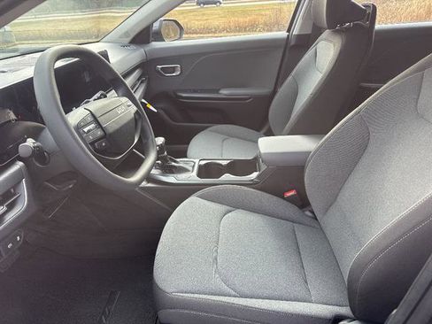 New 2025 Kia K4 LXS image 11