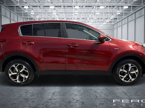 Used 2021 Kia Sportage LX AWD/4WD image 6