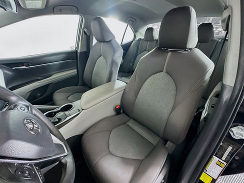 Used 2023 Toyota Camry LE image 13