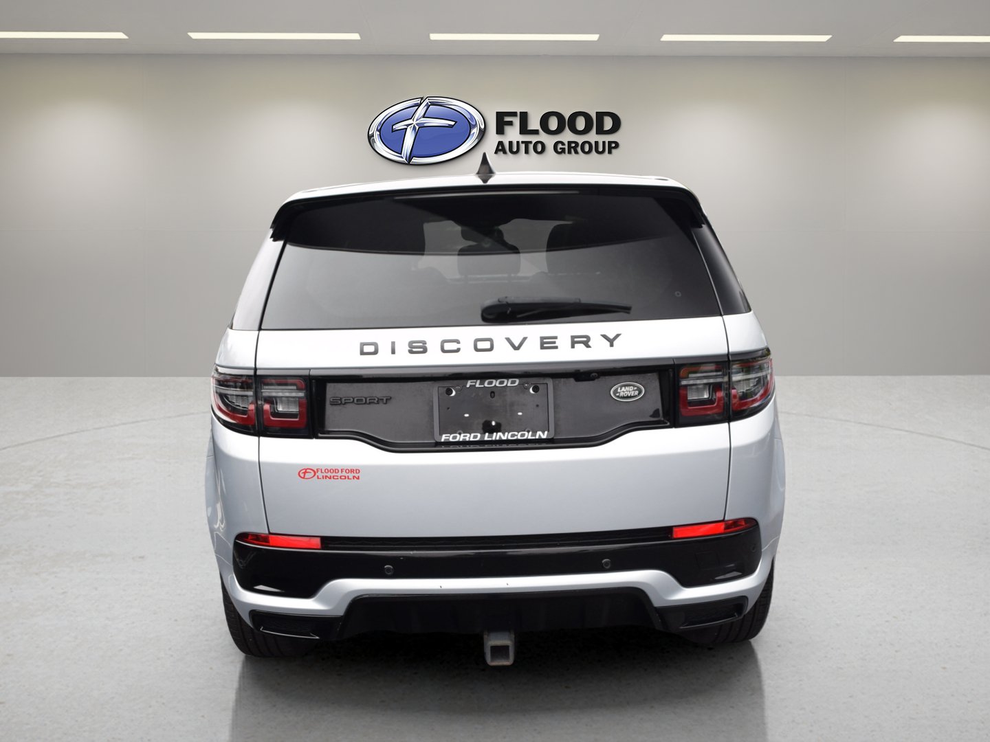 Used 2022 Land Rover Discovery Sport S R-Dynamic AWD/4WD image 5