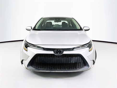Used 2020 Toyota Corolla L image 5