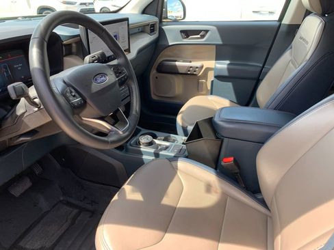 Used 2025 Ford Maverick Lariat image 11