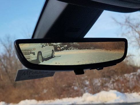 Certified 2023 Chevrolet Traverse RS image 28