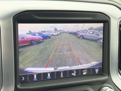 Used 2019 GMC Sierra 1500 SLT w/ SLT Premium Plus Package AWD/4WD image 32