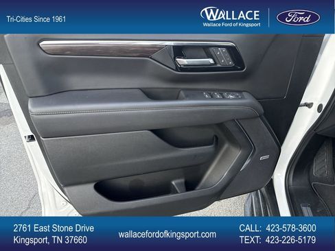 Used 2025 Chevrolet Suburban Premier image 20