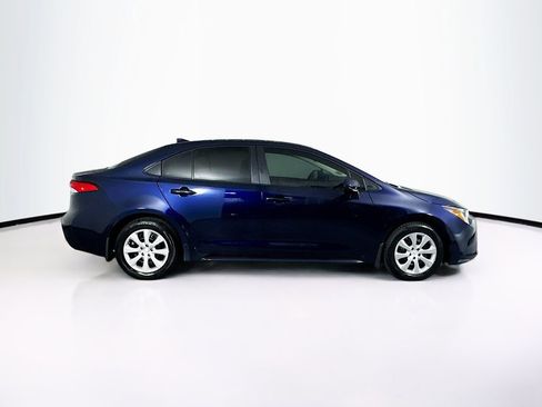 Used 2025 Toyota Corolla LE image 11