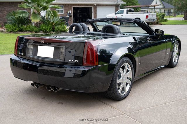 Used 2006 Cadillac XLR RWD image 8