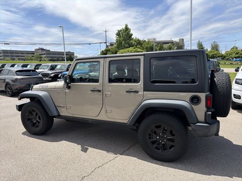 Used 2016 Jeep Wrangler Unlimited Sport AWD/4WD image 7