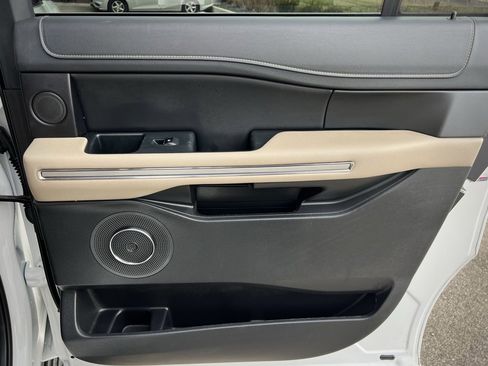 Used 2024 Ford Expedition Max Limited image 34