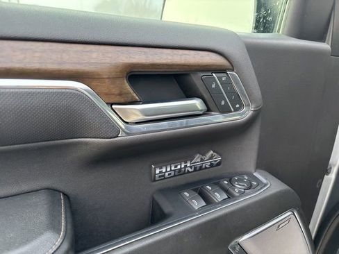 Used 2024 Chevrolet Silverado 1500 High Country image 13