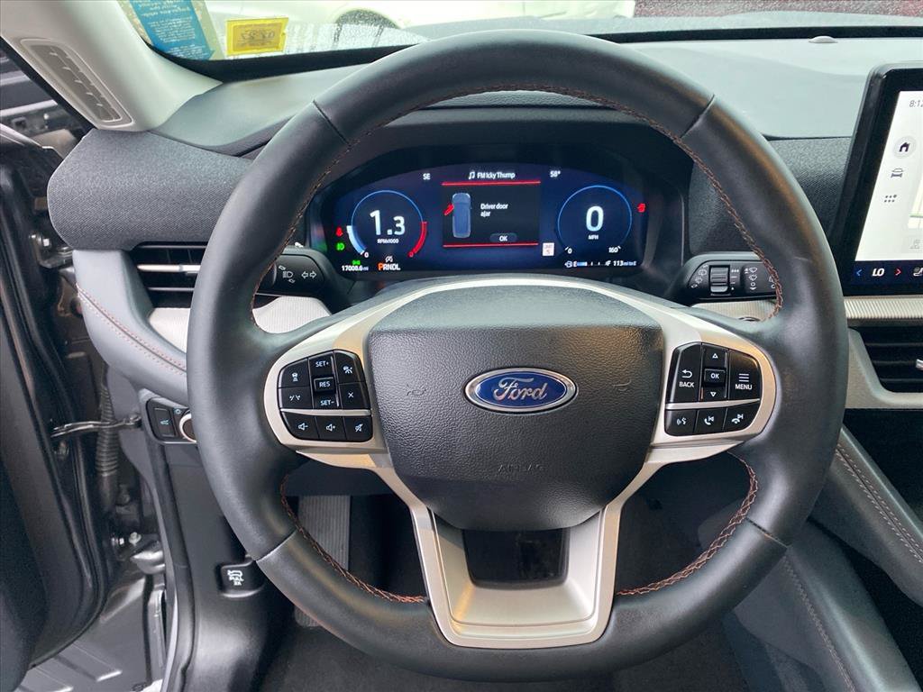 Used 2025 Ford Explorer Active w/ Active Comfort Package AWD/4WD image 10
