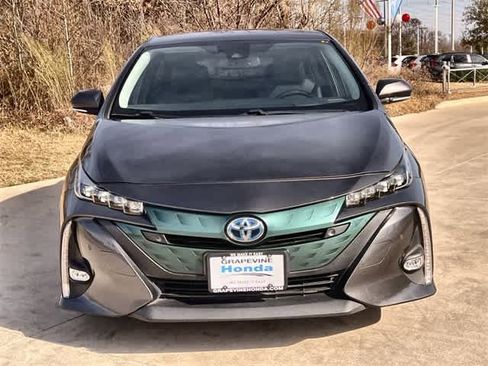Used 2017 Toyota Prius Prime Advanced image 7