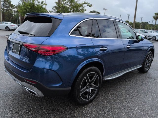 Used 2026 Mercedes-Benz GLC 300 image 4
