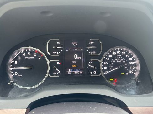 Used 2018 Toyota Tundra Limited image 22