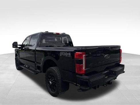 Used 2024 Ford F250 Lariat w/ Black Appearance Package AWD/4WD image 17