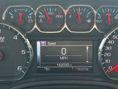 Used 2015 Chevrolet Suburban LT AWD/4WD image 14